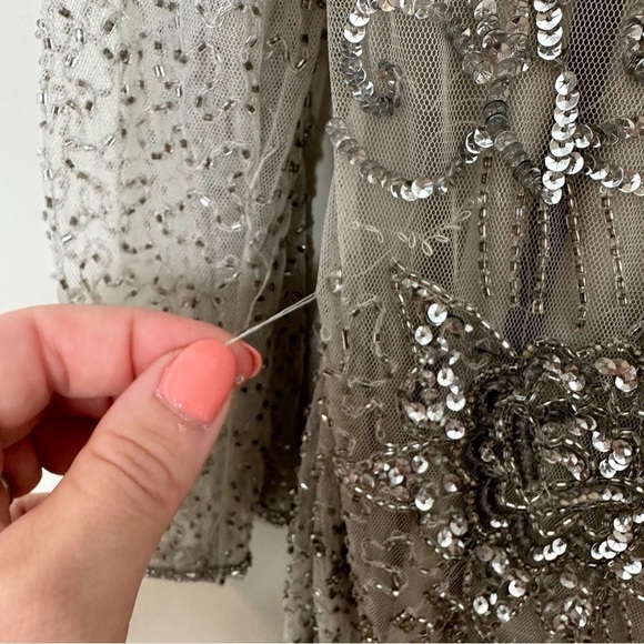 New PISARRO NIGHTS Beaded V-neck Cocktail Dress Silver Size 16 - Picture 8 of 12